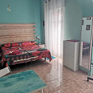 casa-carolin.hotelsinnerja.org/